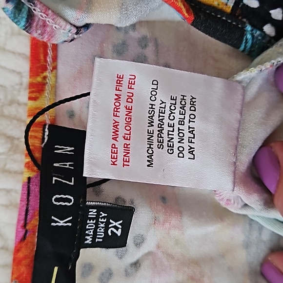 Kozan colorful v-neck long sleeve top, 2x - Picture 9 of 9